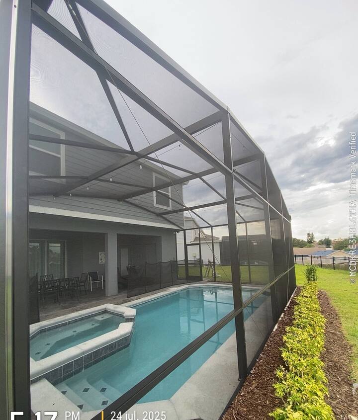 Completed pool cage side panel screens in Davenport